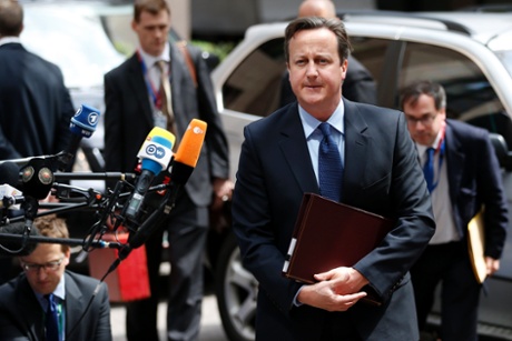 Britain's Prime Minister David Cameron arrives at a European Union leaders summit in Brussels June 27, 2013.