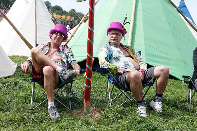 Glastonbury: Big ears and pink top hats