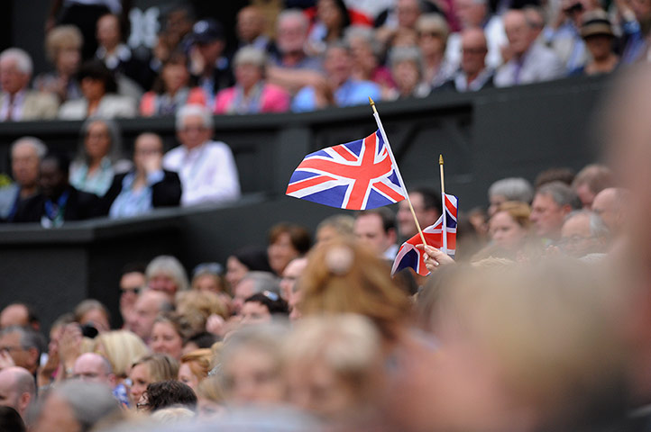 tom wimbo day 5 2: Union flag waved at Wimbledon