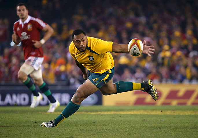 lions gallery 4: Saia Fainga'a attempts to grab hold of a bouncing ball 