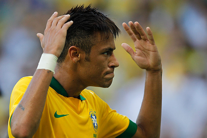 sport: Brazilian Neymar reacts during their fri