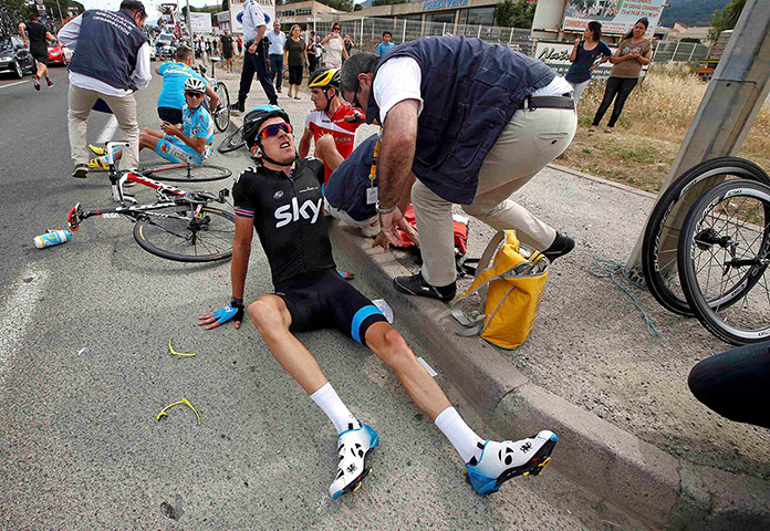TDF: Team Sky's Geraint Thomas looks to be in a bit of pain