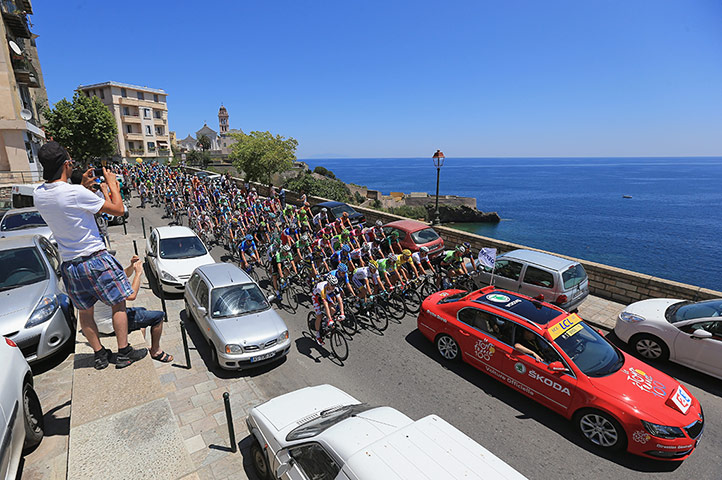 Tour de France Stage 2: Tour de France Stage 2 – In Pictures