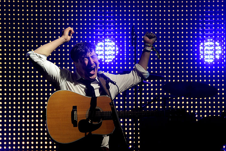 Glasto last day music: Glasto last day music