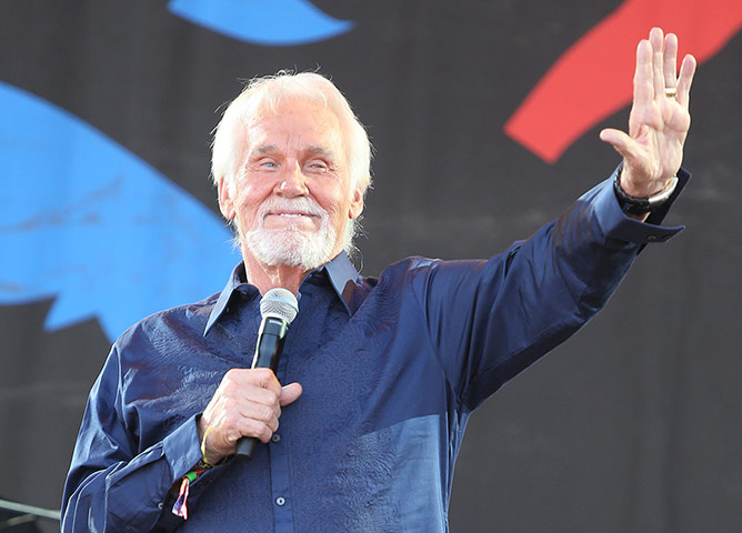 Glasto last day music: Glasto last day music