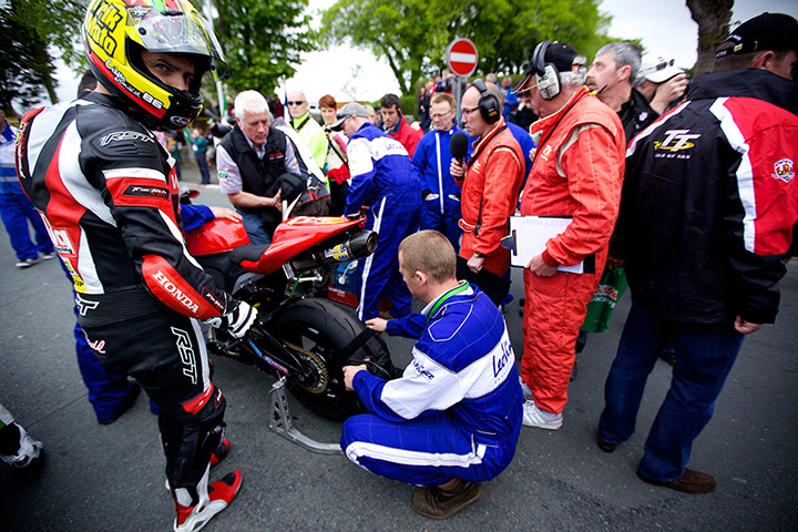Isle of Man TT races : Isle of Man TT races in pictures