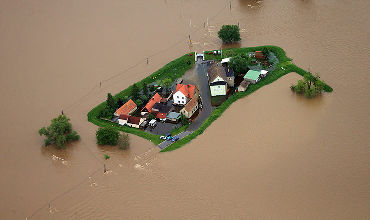 Floods update : Central European floods update in pictures 