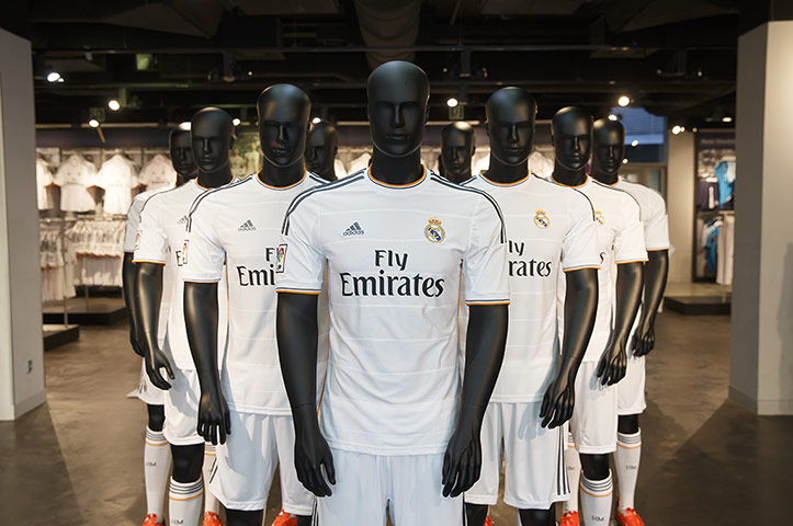 2013/14 kits: Real Madrid Present New Sponsor And New Shirt
