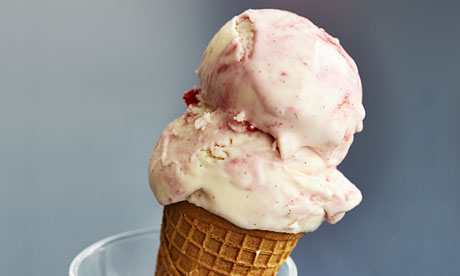 Raspberry ripple ice cream