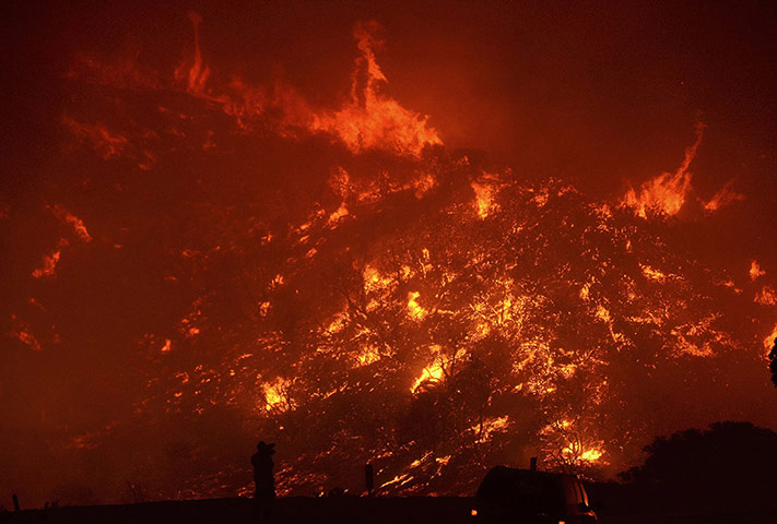 20 Photos: Firefighters battle the Powerhouse wildfire in California