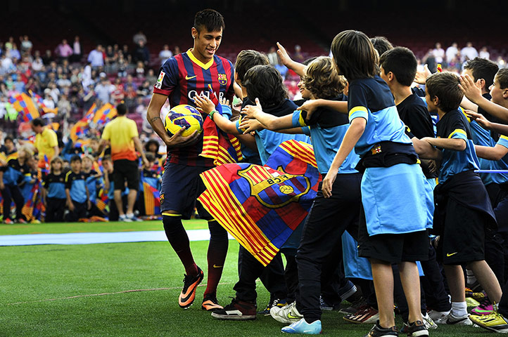 20 Photos: Neymar Is Unveiled At Camp Nou As New Barcelona Signing