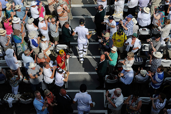 ashes day 3 gallery: Kevin Pietersen and Alistair Cook come out of the pavilion