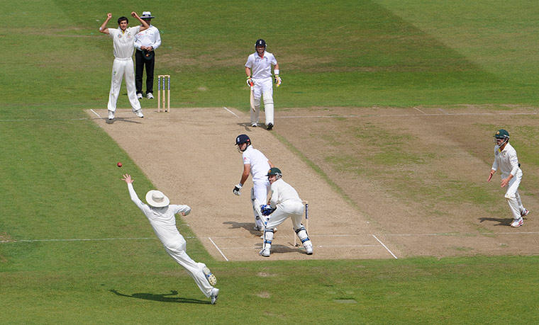 cricket: 1st ashes test day three