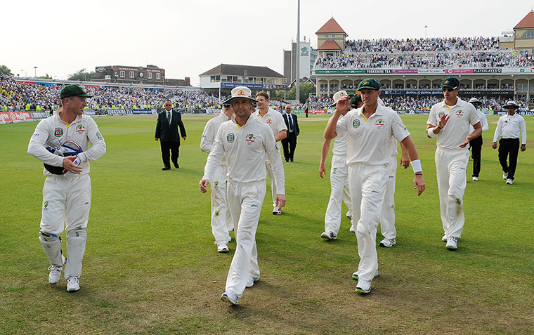 cricket match: 1st ashes test day three
