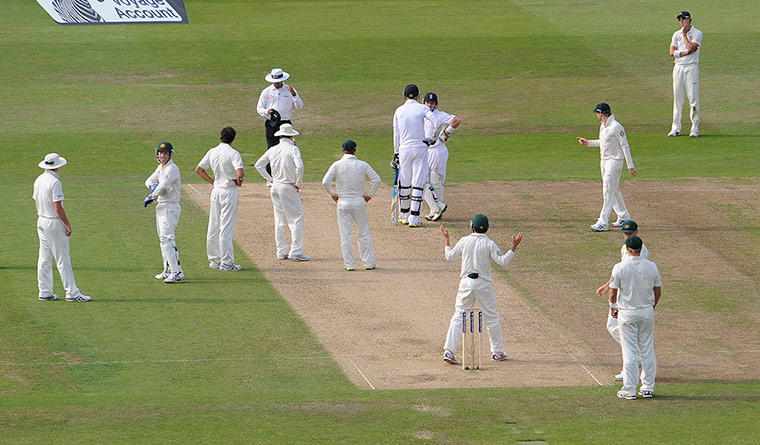 cricket match: 1st ashes test day three