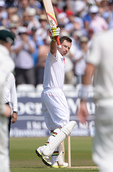 ashes day 4: Ian Bell celebrates his century