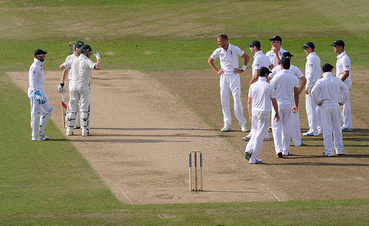 TJ ashes gallery: Michael Clarke talks to Stuart Broad 