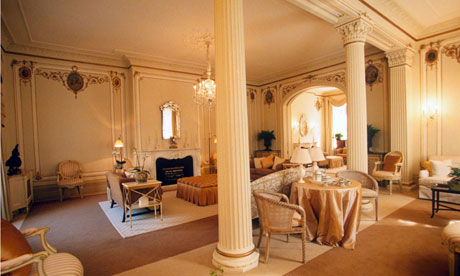 15A KENSINGTON PALACE GARDENS, LONDON, BRITAIN - 1999