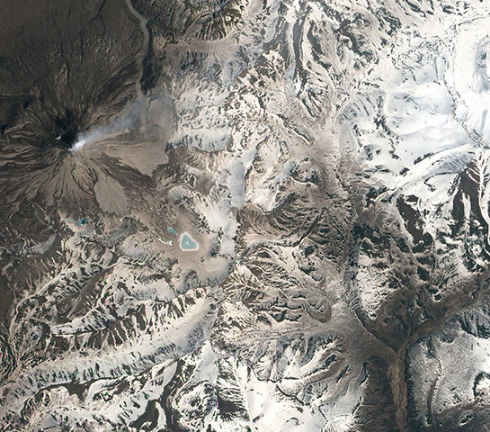 Satellite Eye on Earth: Spring has arrived at Kizimen Volcano