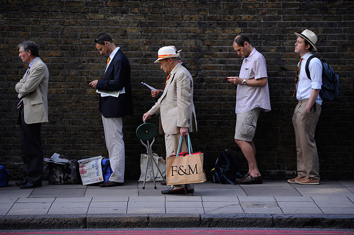cricket: 2nd ashes test day one