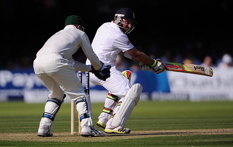 cricket: 2nd ashes test day one