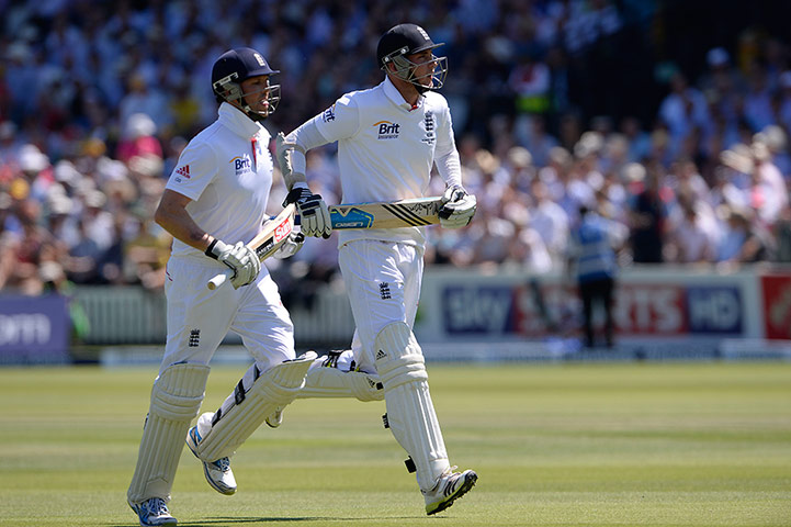 sport: 2nd ashes test day two
