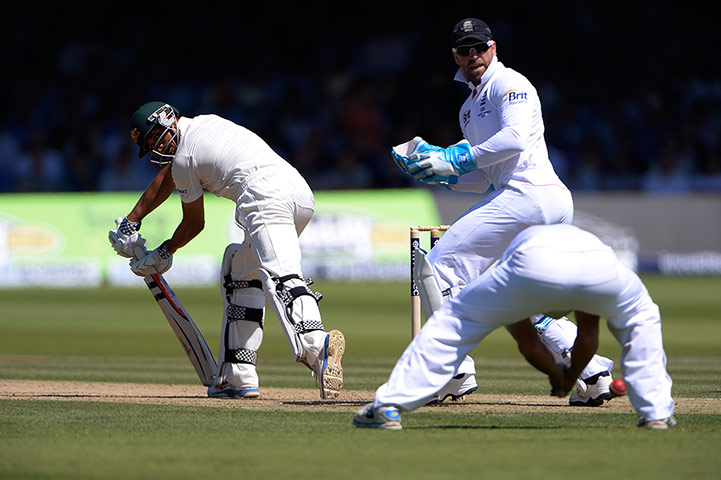 ashes: 2nd ashes test day two
