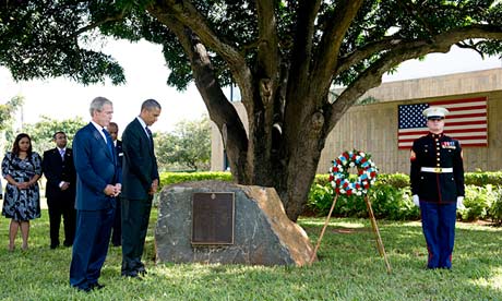 Barack Obama and George W Bush honour victims of the 1998 US embassy bombing in Dar es Salaam