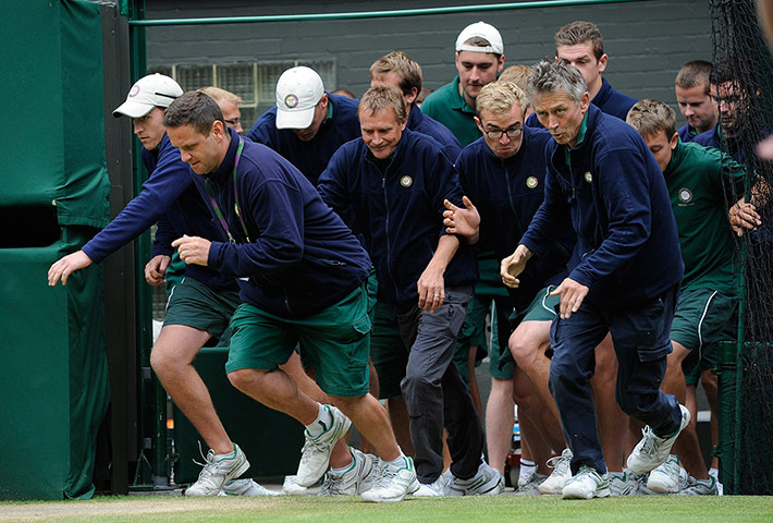Wimbledon day eight: Court attendants