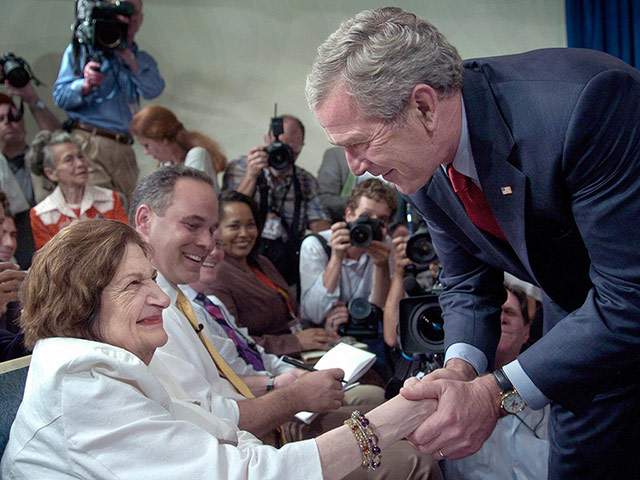 Helen Thomas: George W. Bush and Helen Thomas