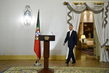 Portuguese President Anibal Cavaco Silva arrives prior to addressing the nation from Belem Presidential palace in Lisbon on July 21, 2013.