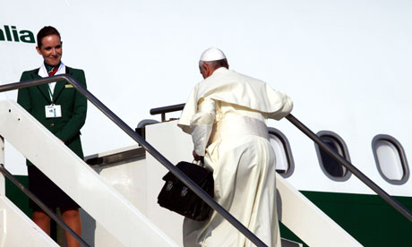 http://static.guim.co.uk/sys-images/Guardian/Pix/pictures/2013/7/22/1374490815828/Pope-Francis-sets-off-for-008.jpg