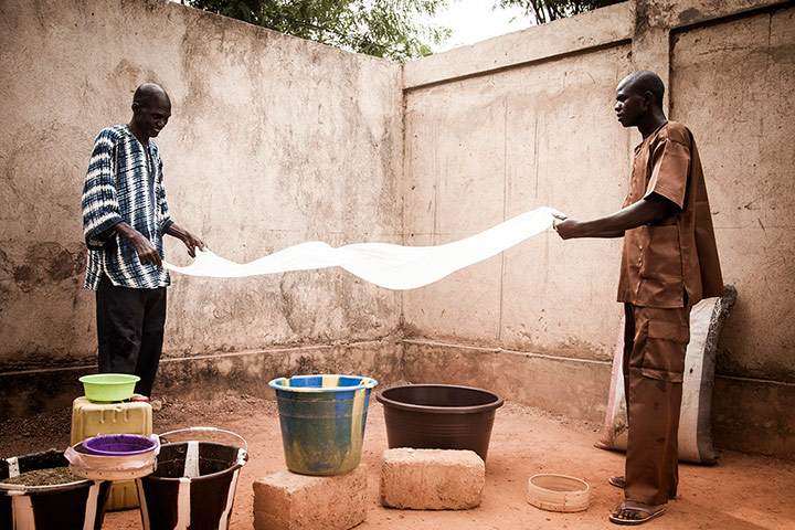 In Pictures - Batik: Space - African textiles - fabric drying 