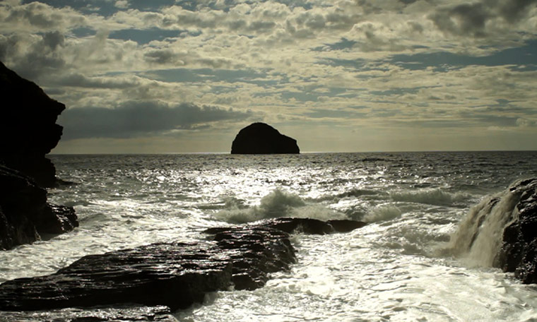 Aquatopia: The Otolith Group: Hydra Decapita, 2010, film still.Courtesy of The Otolit