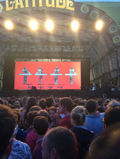 Witness Latitude: Kraftwerk setting up