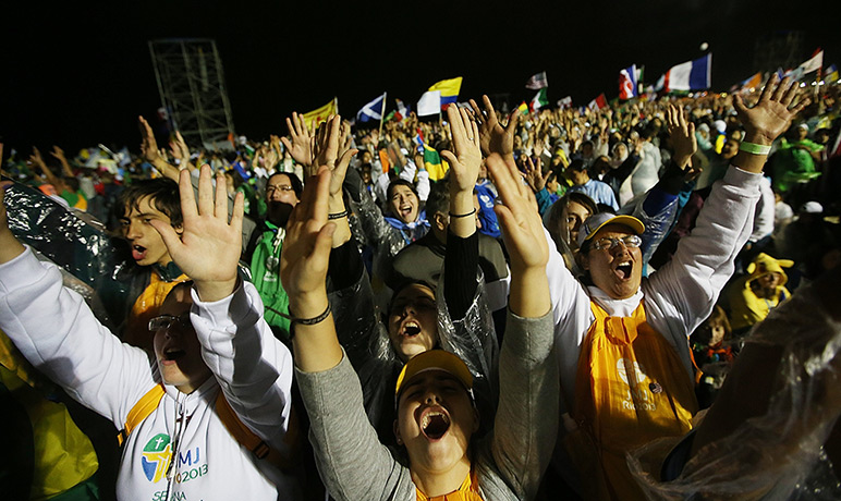 Pope in Brazil: Young pilgrims worship at Mass at opening ceremonies for World Youth Day on