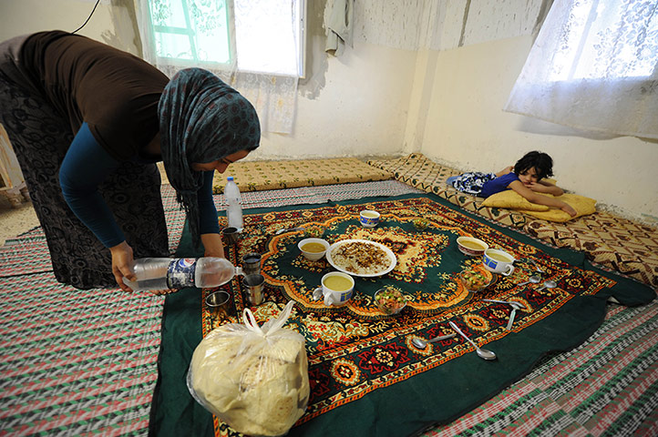 Syrian refugees: Syrian Refugees celebrate Ramadan