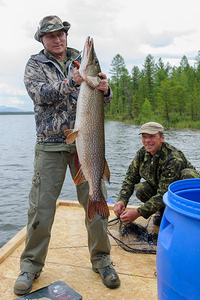 President-Putin-fishing-i-001.jpg