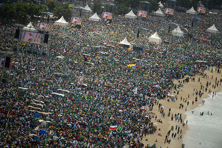 Pope's beach mass: Pope Francis' beach rally in pictures