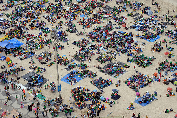 Pope's beach mass: Pope Francis' beach mass in pictures