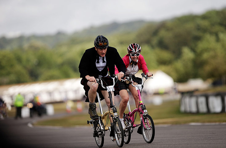Brompton Gallery: Shirt and Tie