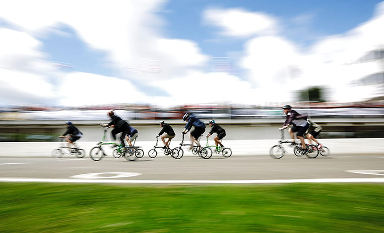 Brompton Gallery: Mid-Race