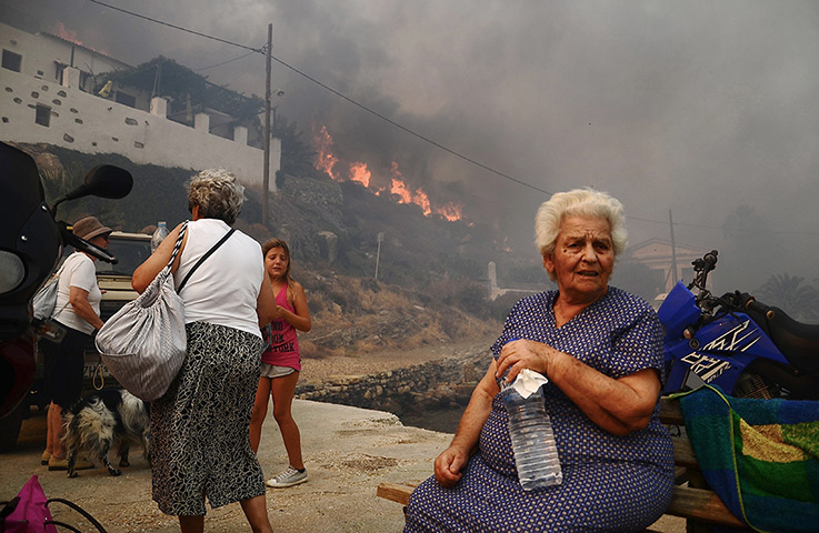 Wildfires Greek islands: Authorities decided to evacuate two villages on the island, as the fire had