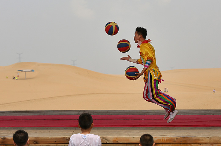 Sounding Sand Desert: Sounding Sand Desert In Inner Mongolia