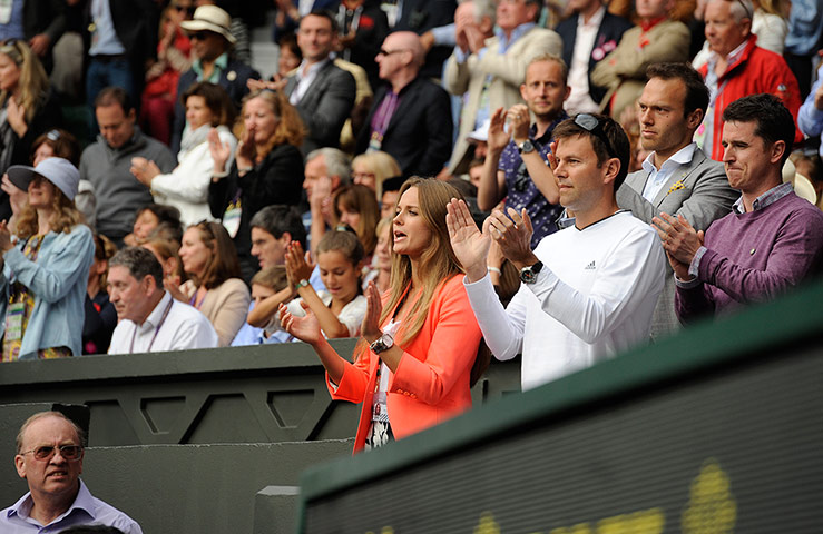 Tom Jenkins Day 9: Andy Murray's girlfriend Kim Sears cheers him on