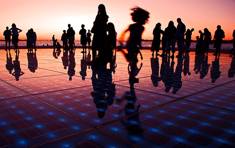 connect4climate: people dancing