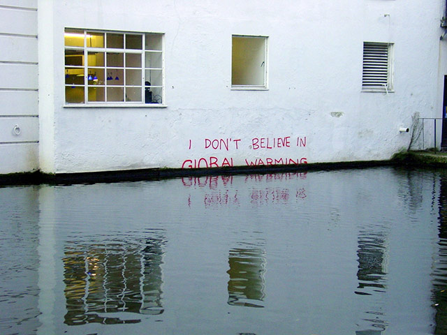 connect4climate: flooded town