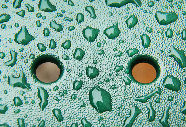 Close up Wimbledon: Rain drops on an umpire's chair