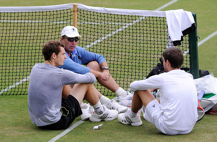 Tom Wimbledon day 10: Andy Murray sits down for a long talk after training 