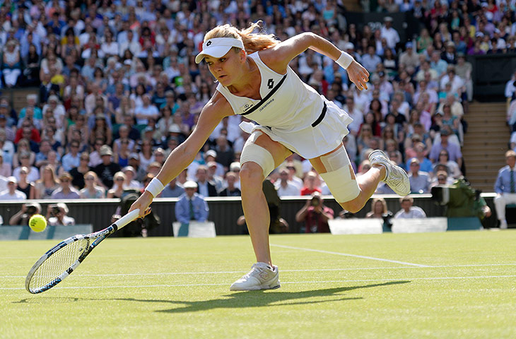 Wimbledon update one: Radwanska backhand